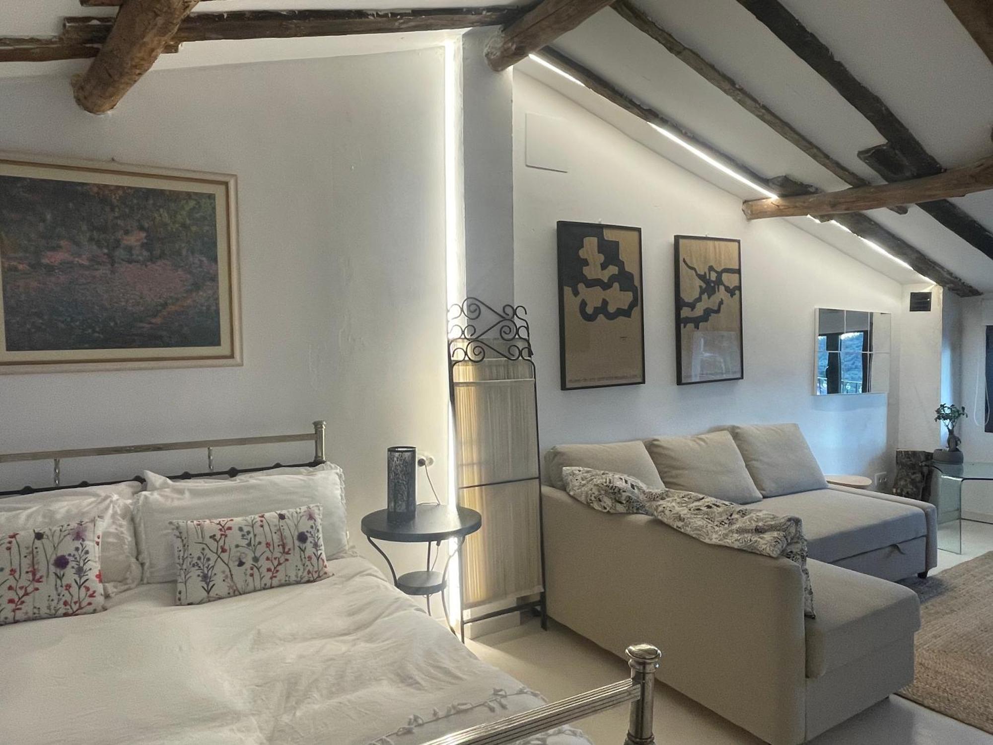 Casa Arbol Holiday home Pedro Bernardo